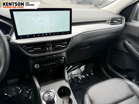 Used 2025 Ford Escape Platinum image 27