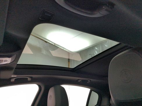 Used 2023 Alfa Romeo Stelvio Estrema image 15