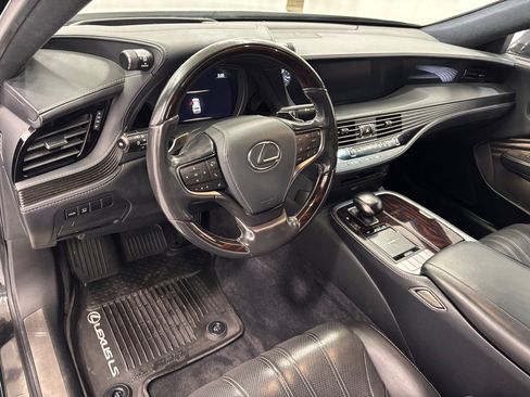 Used 2018 Lexus LS 500 AWD image 9