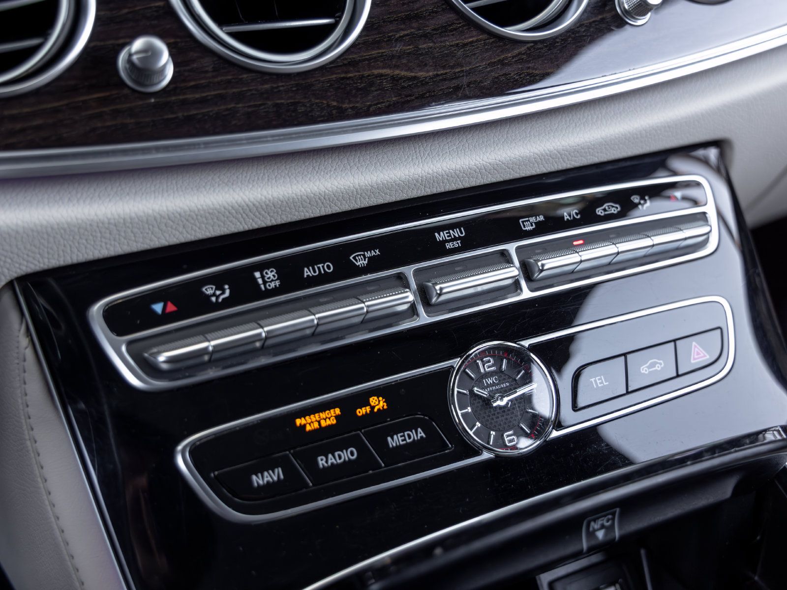 Used 2018 Mercedes-Benz E 63 AMG S image 41