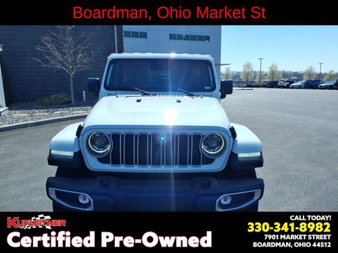 Used 2026 Jeep Wrangler Unlimited Sahara w/ Dual Top Group AWD/4WD image 8