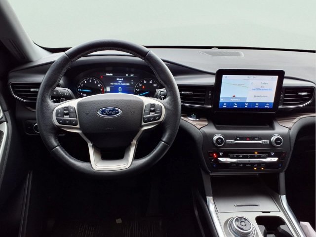 Used 2020 Ford Explorer Limited AWD/4WD image 4