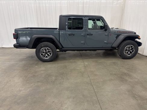 New 2025 Jeep Gladiator Rubicon w/ Convenience Group image 29