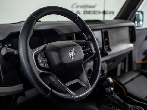 Used 2023 Ford Bronco Badlands w/ Sasquatch Package AWD/4WD image 21