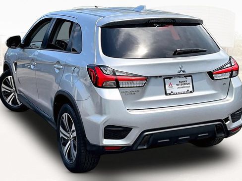 Used 2020 Mitsubishi Outlander Sport SE AWD/4WD image 4