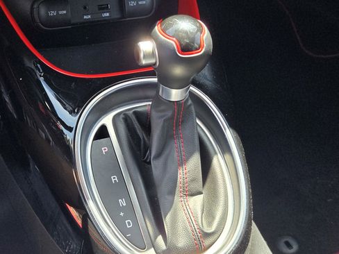 Used 2014 Kia Soul + image 20