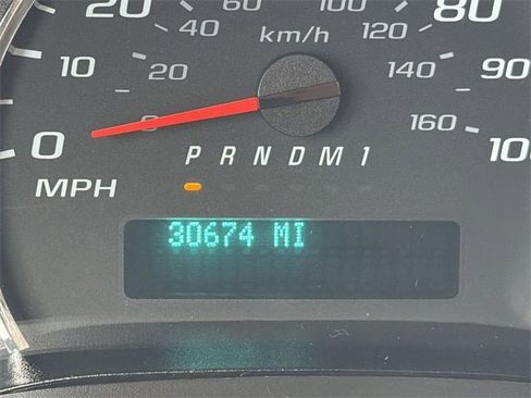 Used 2023 Chevrolet Express 2500 w/ Driver Convenience Package image 11