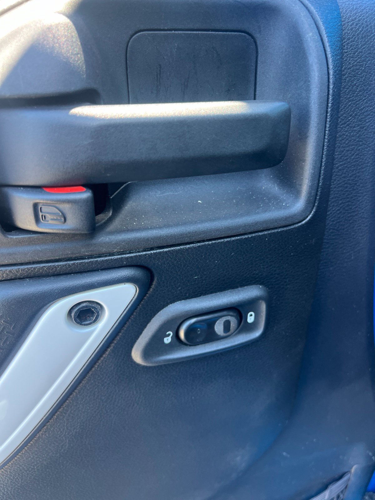 Used 2014 Jeep Wrangler Unlimited Sahara AWD/4WD image 12