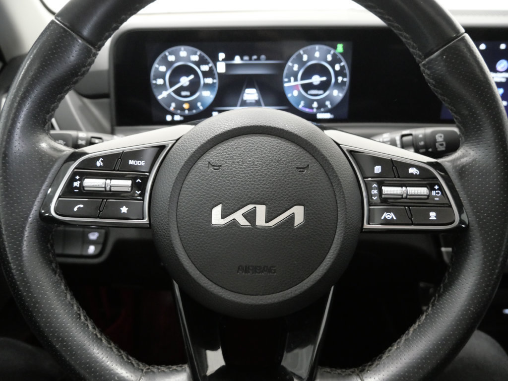 Used 2024 Kia Seltos SX w/ SX Sunroof Package AWD/4WD image 17