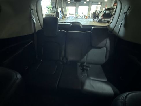 Used 2019 Nissan Armada Platinum w/ Captain's Chairs Package AWD/4WD image 26
