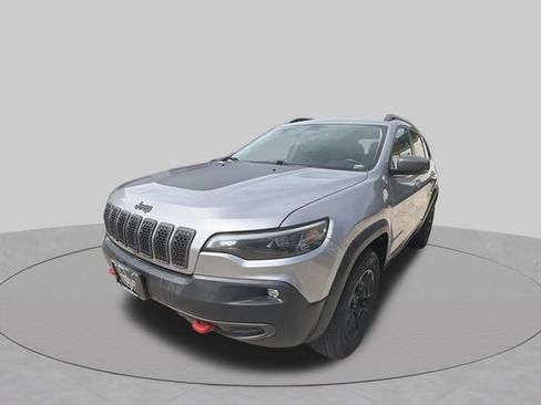 Used 2019 Jeep Cherokee Trailhawk AWD/4WD image 8