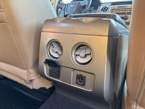 Used 2011 Ford F150 Lariat w/ Lariat Chrome Pkg image 33