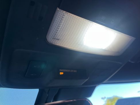 Used 2015 Chevrolet Camaro LT image 33