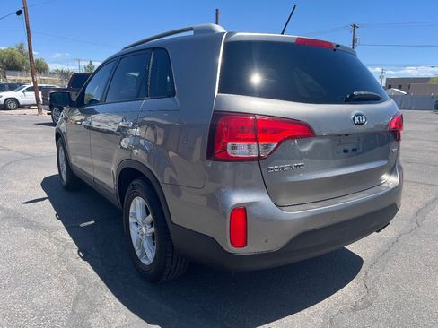 Used 2015 Kia Sorento LX FWD image 7