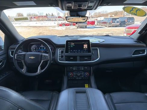 Used 2023 Chevrolet Suburban High Country image 11