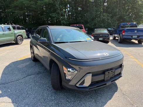 Used 2024 Hyundai Kona SEL w/ Convenience Package FWD image 6