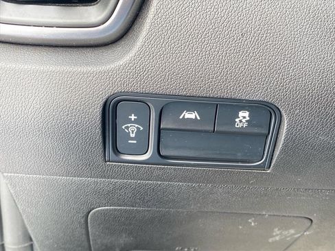 Certified 2023 Kia Sorento S w/ Panoramic Sunroof Package image 23