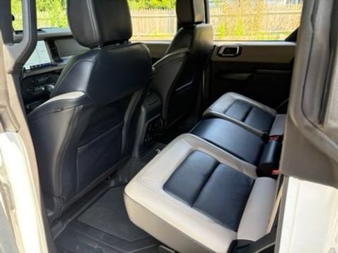 Used 2024 Ford Bronco Wildtrak AWD/4WD image 30