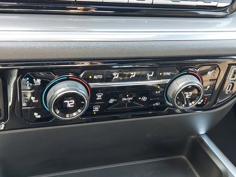 Used 2023 Chevrolet Silverado 1500 High Country w/ Technology Package image 31