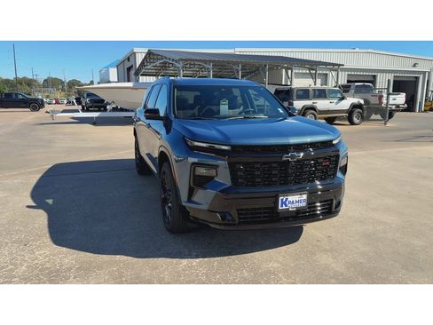 New 2026 Chevrolet Traverse RS w/ LPO, Floor Liner Package image 3
