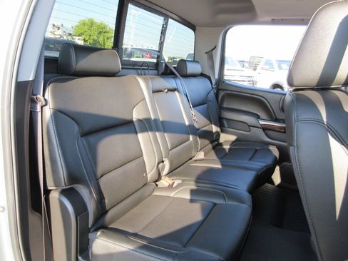 Used 2017 GMC Sierra 1500 SLT AWD/4WD image 27