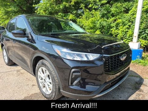 Used 2024 Ford Escape Active w/ Tech Pack #2 FWD image 5