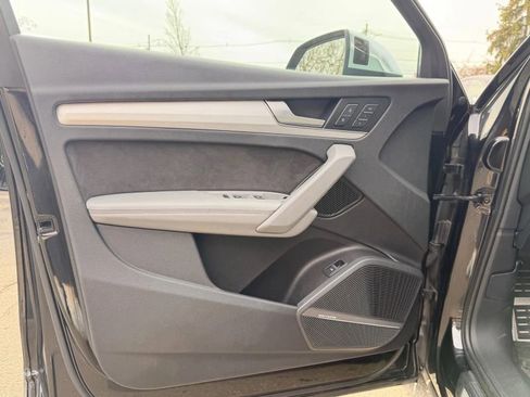 Used 2018 Audi SQ5 Premium Plus w/ S Sport Package image 9