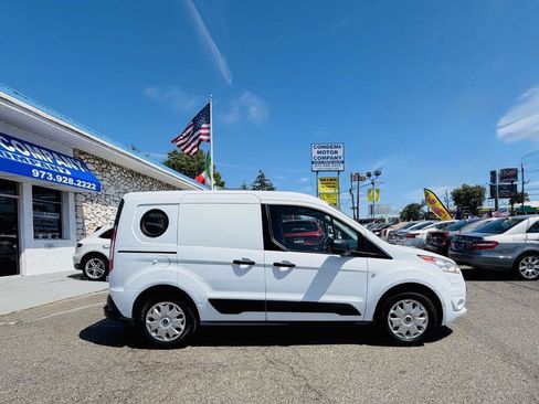 Used 2016 Ford Transit Connect XLT FWD image 9