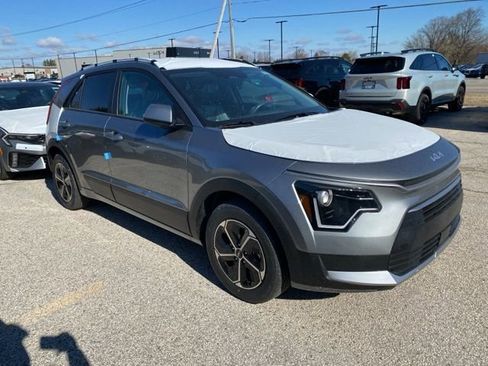 New 2026 Kia Niro EX image 1