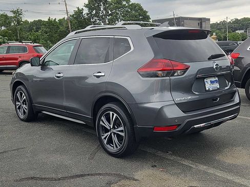 Used 2020 Nissan Rogue SV w/ Sun & Sound Touring Package AWD/4WD image 4