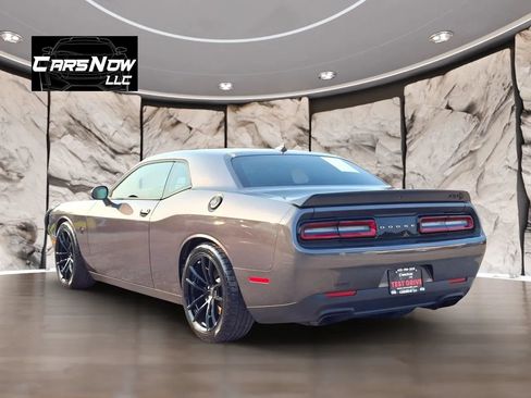 Used 2023 Dodge Challenger SRT Hellcat w/ Driver Convenience Group RWD image 4