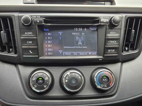 Used 2016 Toyota RAV4 LE AWD/4WD image 20