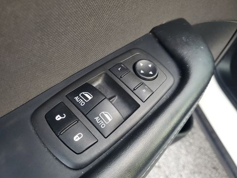 Used 2022 Dodge Challenger GT image 11