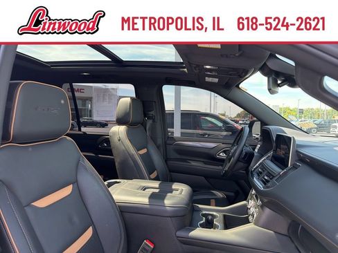 Used 2024 GMC Yukon AT4 AWD/4WD image 8