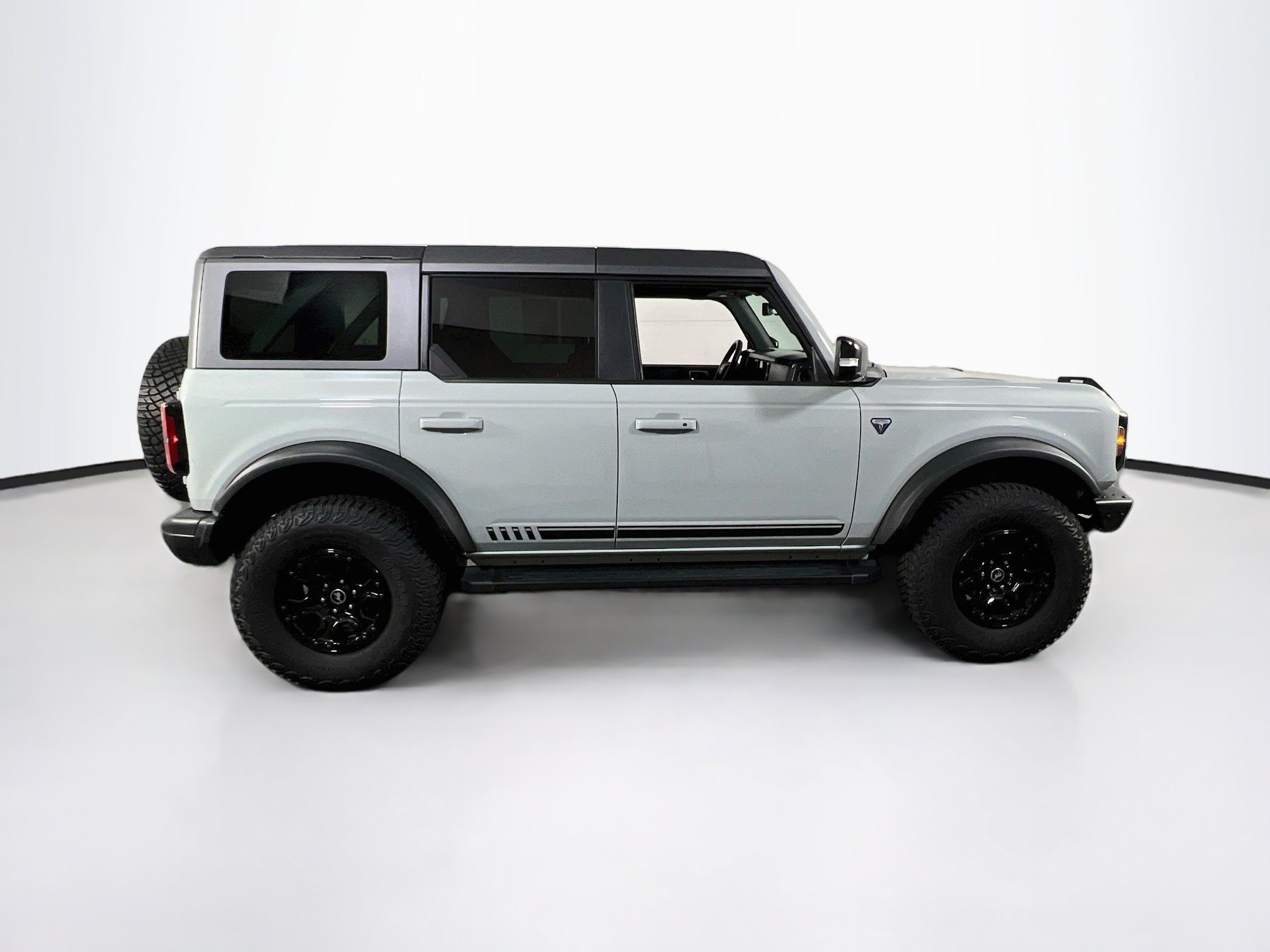 Used 2021 Ford Bronco First Edition AWD/4WD image 4