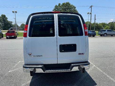 Certified 2022 GMC Savana 2500 w/ Driver Convenience Package image 5
