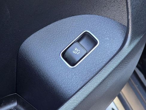 Used 2026 Mercedes-Benz GLS 450 4MATIC image 41