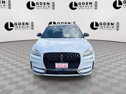 Used 2025 Lincoln Corsair Reserve w/ Equipment Group 202A AWD/4WD image 3