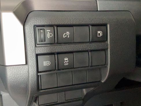 Certified 2025 Toyota 4Runner SR5 AWD/4WD image 20