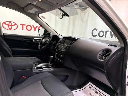 Used 2017 Nissan Pathfinder S AWD/4WD image 11