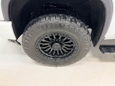 Certified 2024 Chevrolet Silverado 3500 High Country w/ High Country Premium Package image 22