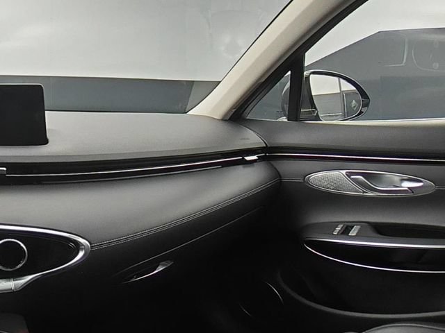 Used 2025 Genesis GV70 2.5T AWD/4WD image 24