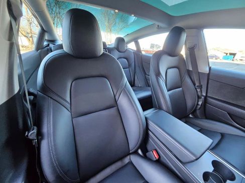 Used 2022 Tesla Model 3 Long Range image 55