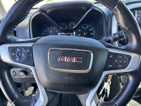 Used 2017 GMC Canyon SLT w/ Driver Alert Package image 13