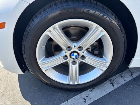Used 2015 BMW 320i Sedan RWD image 10