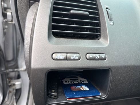 Used 2010 Honda Civic LX image 16