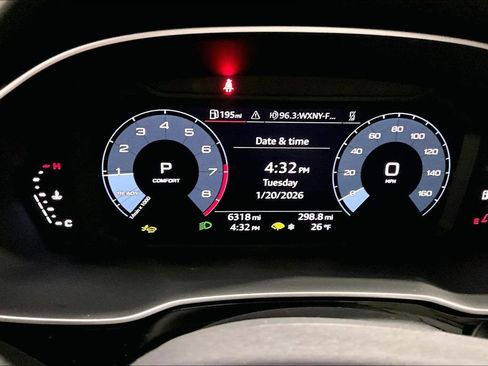 Certified 2025 Audi Q3 2.0T Premium w/ Convenience Package image 13