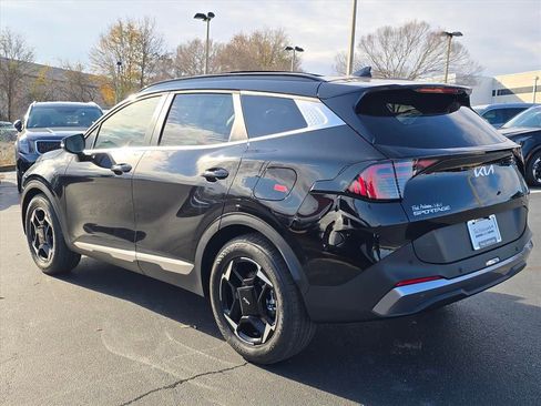 New 2026 Kia Sportage EX w/ EX Panorama Roof Package image 5