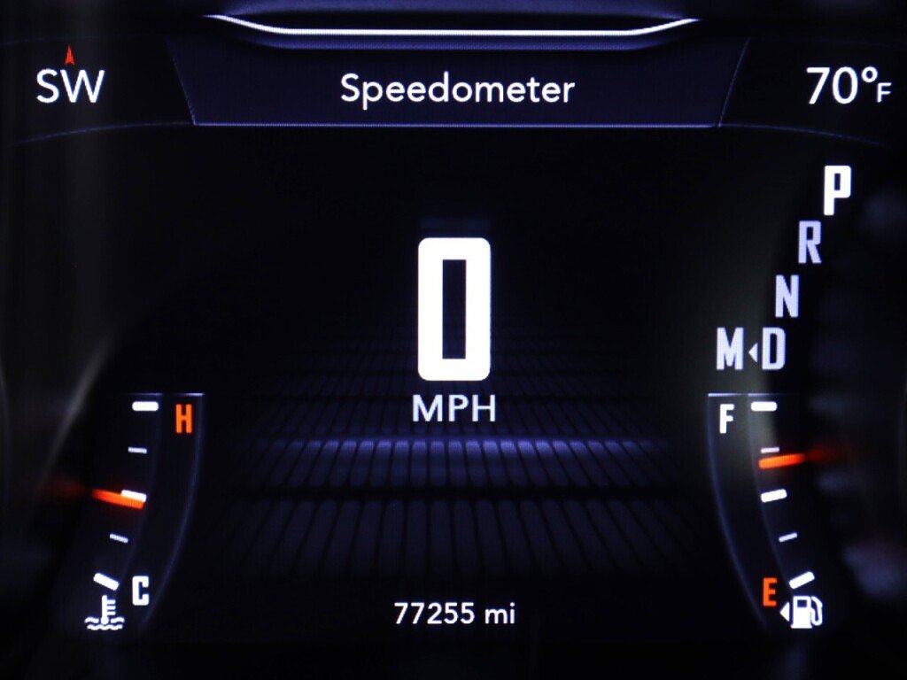 Used 2021 Dodge Challenger SXT RWD image 14