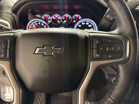 Used 2022 Chevrolet Silverado 1500 RST AWD/4WD image 17